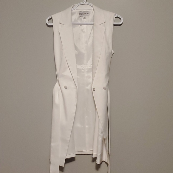 Business Cardigan - Picture 2 of 2